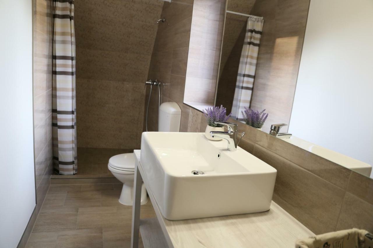 Tiszavilag Pihenohaz Hotel Tiszakecske Luaran gambar