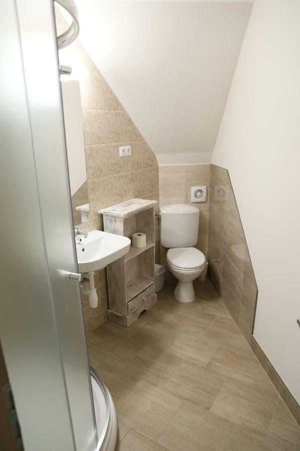 Tiszavilag Pihenohaz Hotel Tiszakecske Luaran gambar