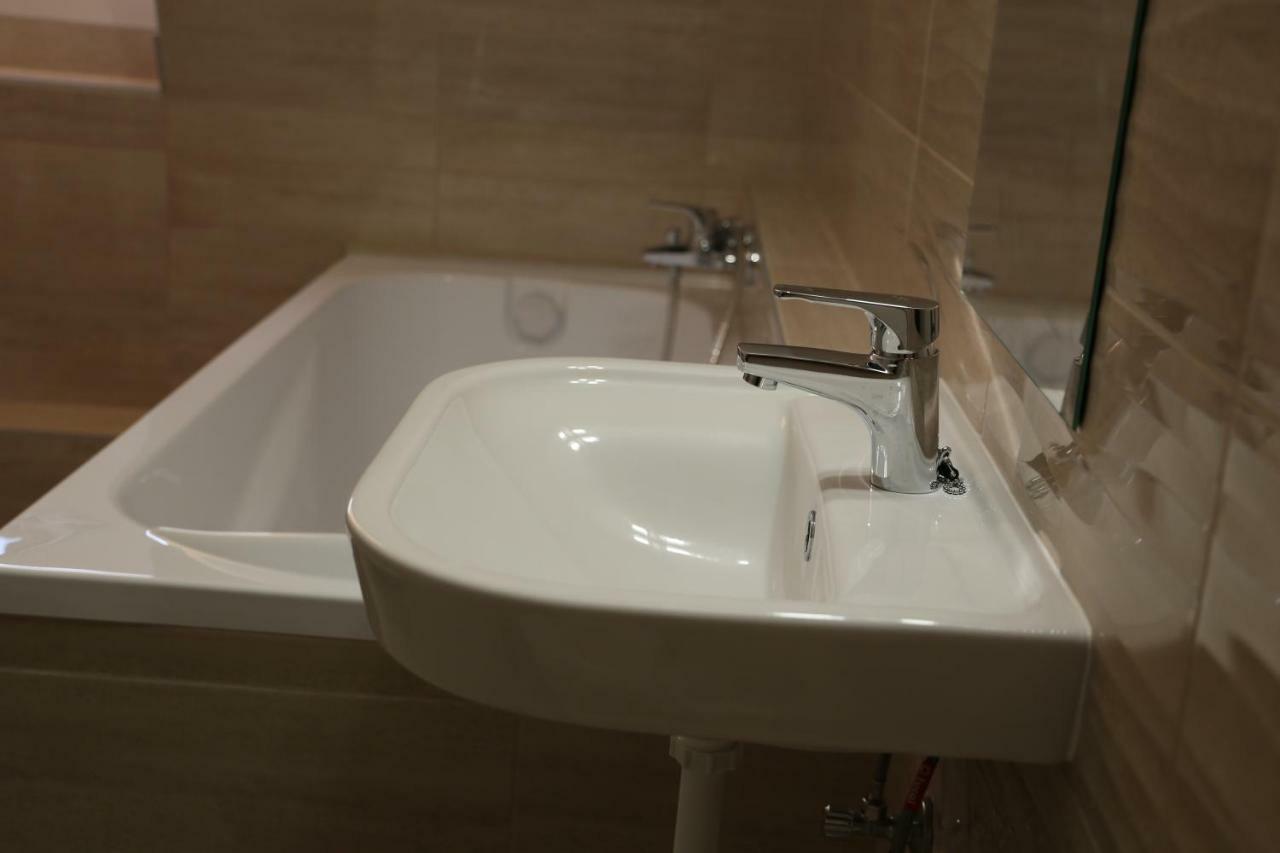 Tiszavilag Pihenohaz Hotel Tiszakecske Luaran gambar